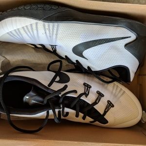 Nike Hyperchase size 14